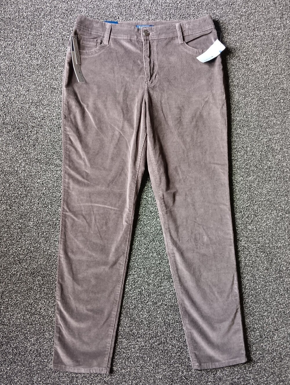 NWT Gray Autumn Corduroy Bandolino Lucie Skinny Jeans Womens 14, Casual - Picture 1 of 11
